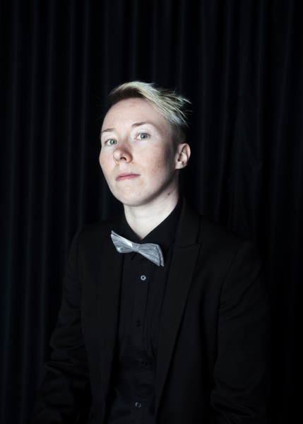 Sukupuolettomuus on todella pitkän itsetutkiskelun tulos. Tiesin, etten ole tyttö enkä poika, en nainen enkä mies, mutta en ole transihminenkään.