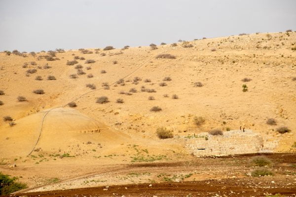 palestiina_vesiputki_pinja_nikki_2000