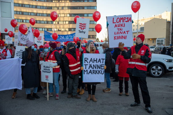 2022-silja-seppala-hoitajat-mielenoitus-2500-netti-1